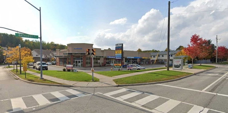 7-8 - 17080 Bathurst St, Newmarket, L3Y3A5 | Image 2