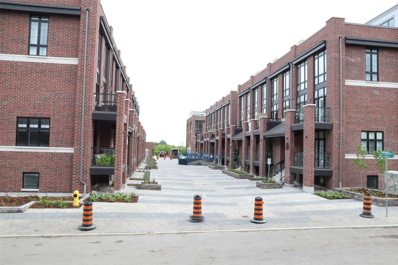 232 - 7 Bellcastle Gate, Whitchurch-Stouffville, L4A 0W5 | Image 2