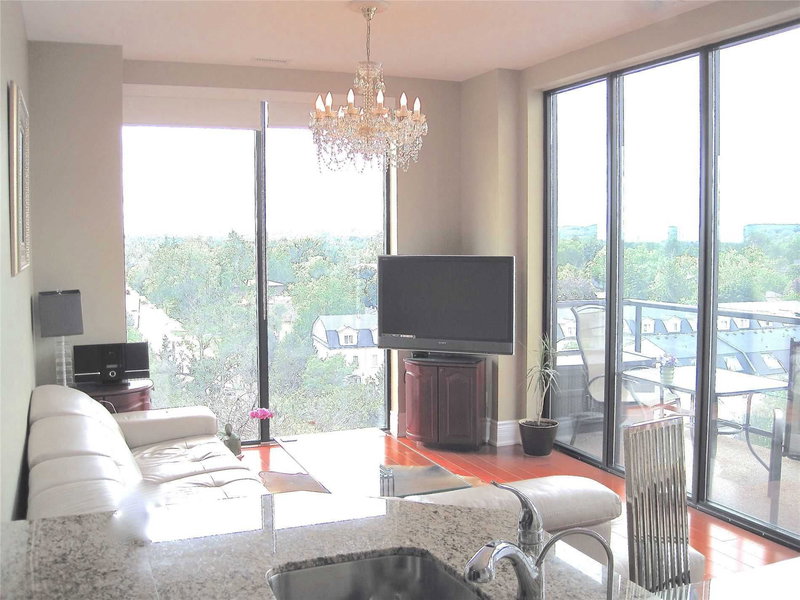 Ph707 - 10376 Yonge St, Richmond Hill, L4C3B8 | Image 3