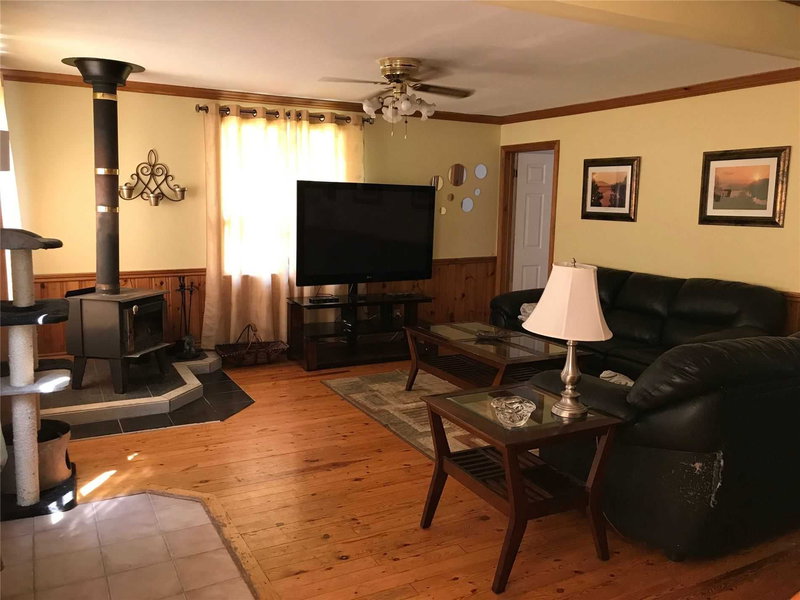 56 Sylvan Cres, Richmond Hill, L4E 3A1 | Image 3