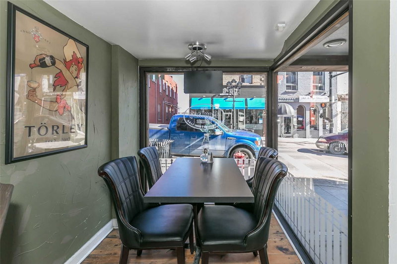 200 Main St S, Newmarket, L3Y3Z3 | Image 3