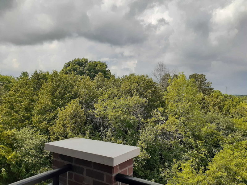 302 - 2 Linsmore Pl, Whitchurch-Stouffville, L4A 4T4 | Image 3