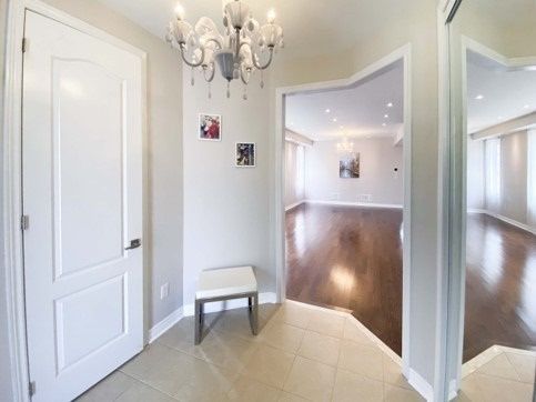 18 William Bowes Blvd, Vaughan, L6A 4B1 | Image 3