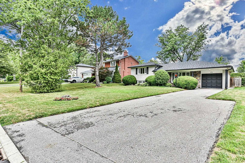 24 Drakefield Rd, Markham, L3P1G5 | Image 2