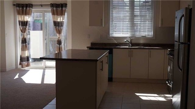 15 Wimshaw Lane, Whitchurch-Stouffville, L4A 1Y2 | Image 3