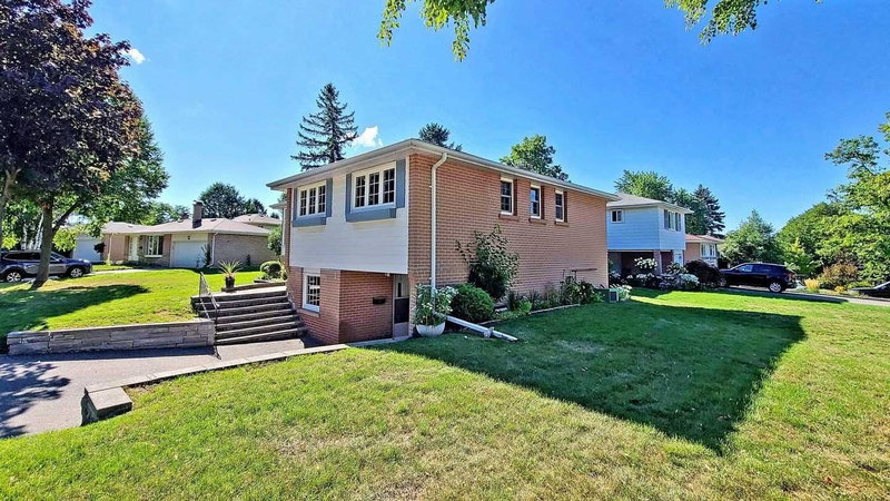 1 Dunsinane Dr, Markham, L3T3K1 | Image 3