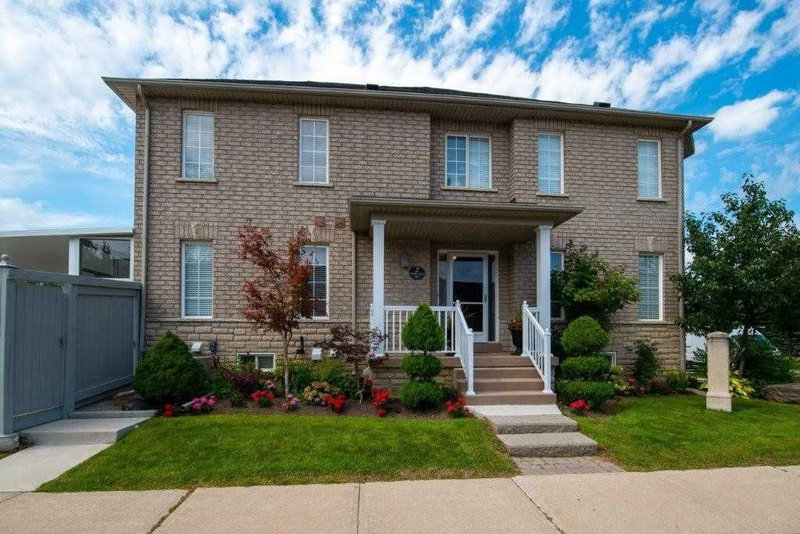 2 Castle Park Blvd, Vaughan, L4H1M5 | Image 2