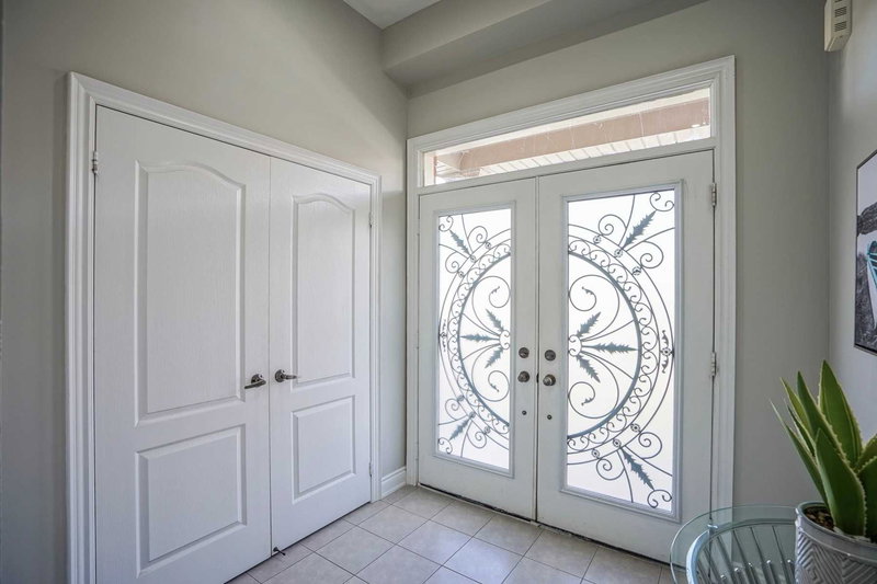 283 John Davis Gate, Whitchurch-Stouffville, L4A1T5 | Image 3