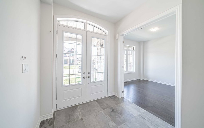 1659 Emberton Way, Innisfil, L9S4R7 | Image 3