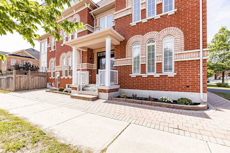 149 Stonechurch Cres, Markham, L6B0L2 | Image 3