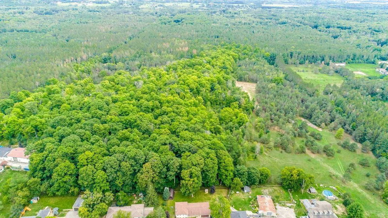 4597 Aurora Rd, Whitchurch-Stouffville, L4A 7X4 | Image 2