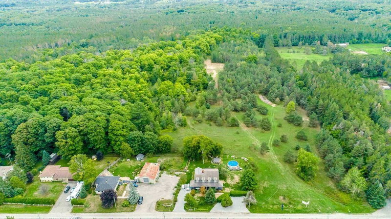 4597 Aurora Rd, Whitchurch-Stouffville, L4A 7X4 | Image 3