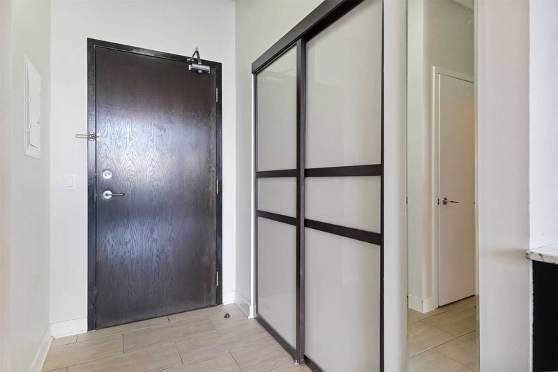 504 - 10376 Yonge St, Richmond Hill, L4C 3B8 | Image 2