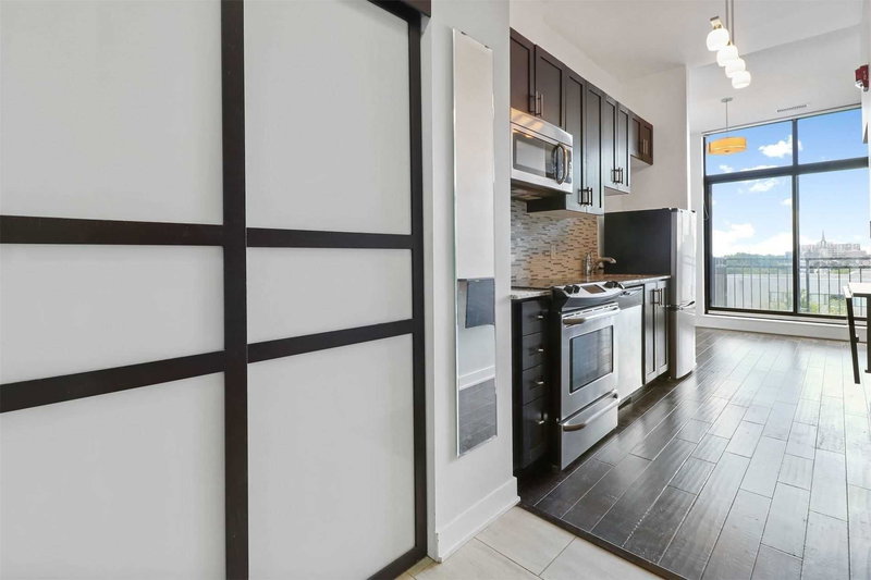 504 - 10376 Yonge St, Richmond Hill, L4C 3B8 | Image 3