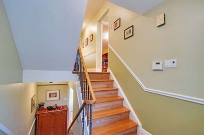 352 Simonston Blvd, Markham - German Mills image-0-4