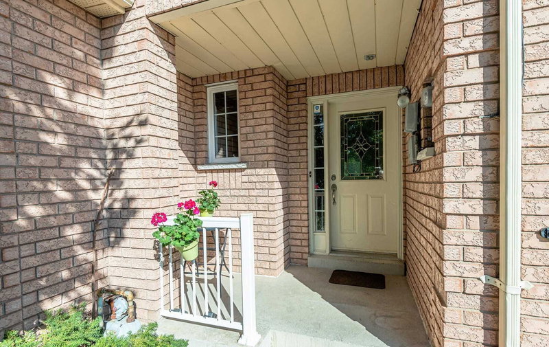179 Vanguard Rd, Vaughan, L4K5G8 | Image 2