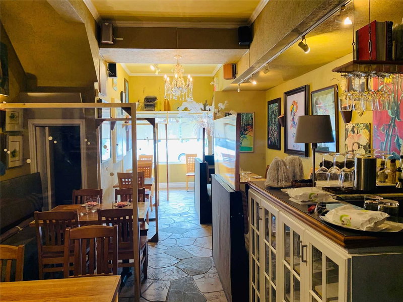 76 Main St N, Markham, L3P 1X5 | Image 3