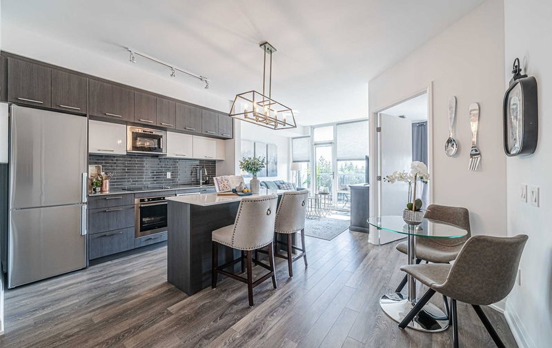 421 - 4800 Highway 7, Vaughan, L4L 1H8 | Image 2