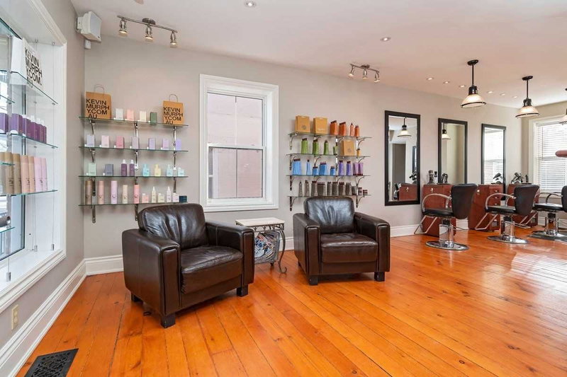 6391 Main St, Whitchurch-Stouffville, L4A 1G4 | Image 3