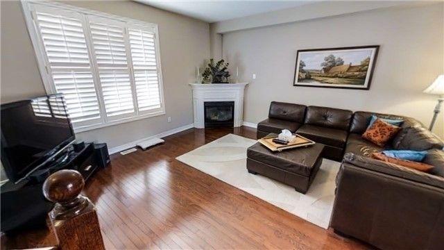 75 Kentview Cres, Markham, L6B0L5 | Image 2