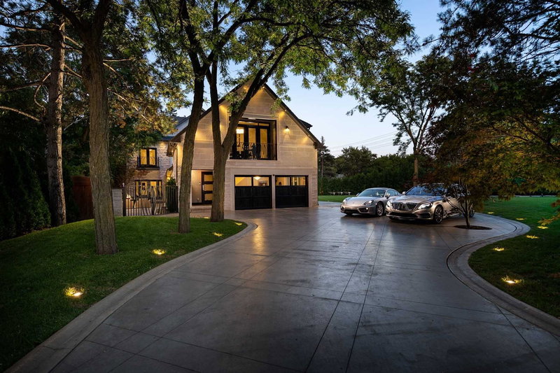 3 Oakbank Rd, Vaughan, L4J2B8 | Image 2