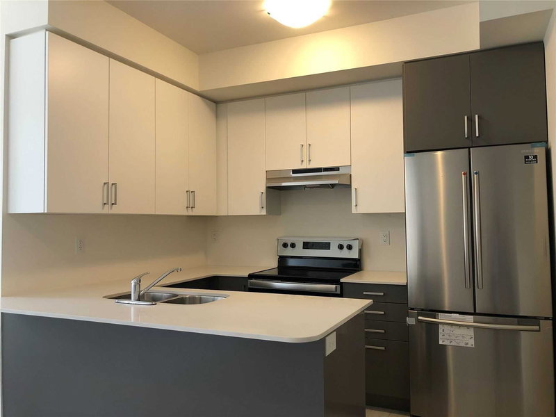 33 - 181 Parktree Dr, Vaughan, L5A 5B1 | Image 2