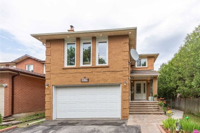 Detached House sold at 329 Atha Avenue, Richmond Hill, Ontario, L4C6A8 - Harding - MLS: N4949926