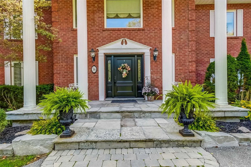 36 Honey Locust Crt, Vaughan, L6A1G2 | Image 2