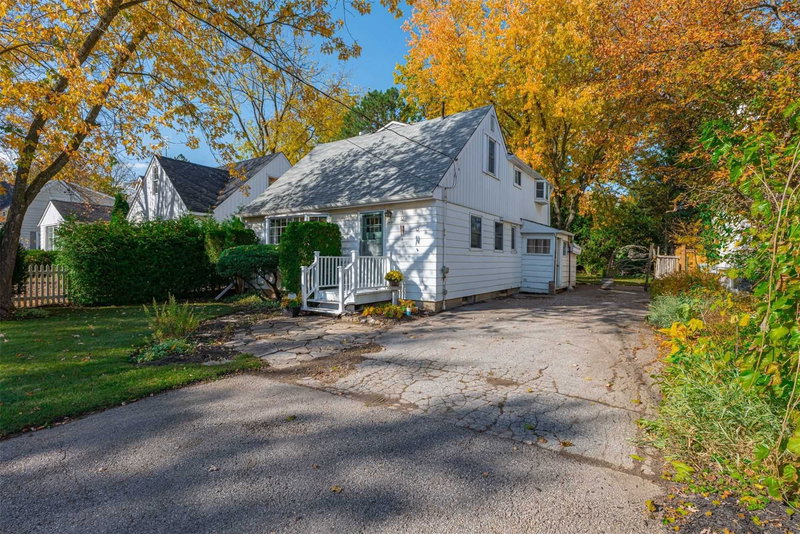 249 Richmond St, Richmond Hill, L4C3Y9 | Image 2