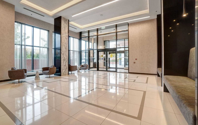 1012 - 99 Eagle Rock Way, Vaughan, L6A5A7 | Image 3