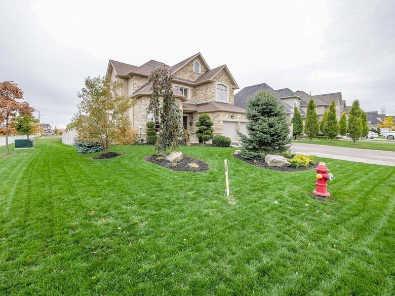 15 Vomano St, Richmond Hill, L4C0T9 | Image 3