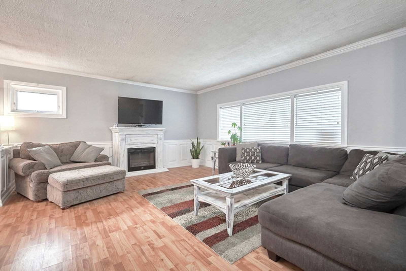 22 Cecil St, Essa, L0M1B3 | Image 2