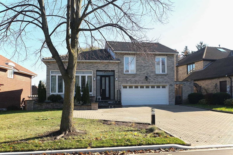 23 Montgomery Crt, Markham, L3R0C4 | Image 2