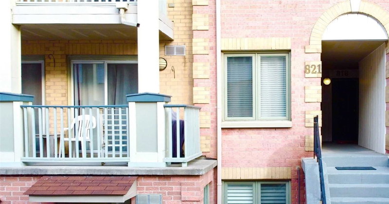 821 - 75 Weldrick Rd E, Richmond Hill, L4C 0H9 | Image 2