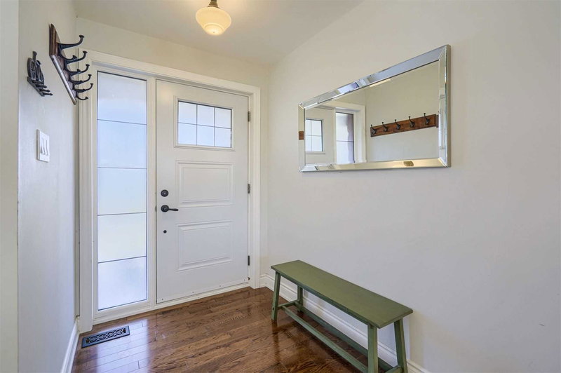 24 Lincoln Green Dr, Markham, L3P1R5 | Image 2