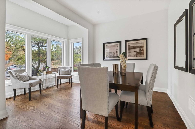 220 Pine Beach Dr, Georgina, L4P 2V5 | Image 2