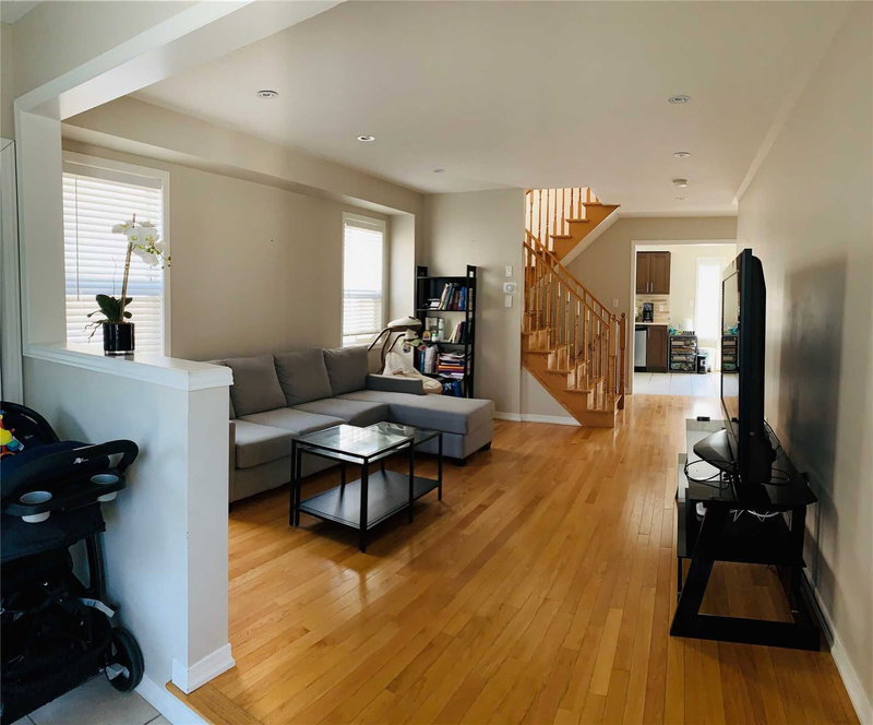 87 Rosario Dr, Vaughan, L4H0M7 | Image 2