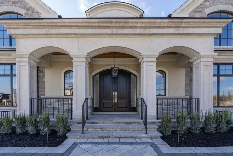 205 Northern Pines Blvd, Vaughan, L4H4E5 | Image 2