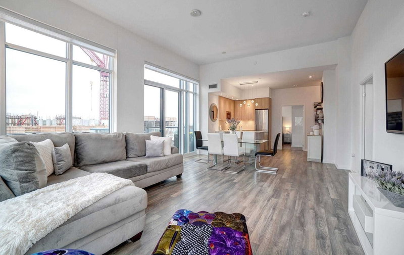 1012 - 99 Eagle Rock Way, Vaughan, L6A5A7 | Image 3