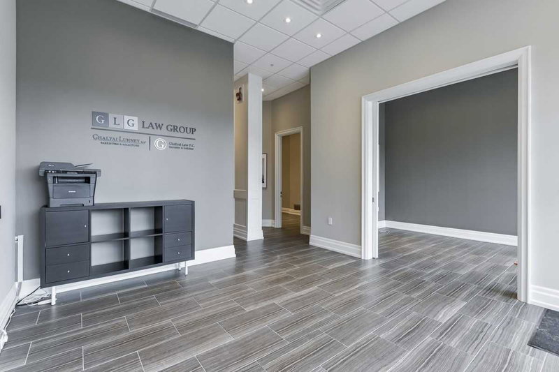 105 - 10376 Yonge St, Richmond Hill, L4C 3B8 | Image 3