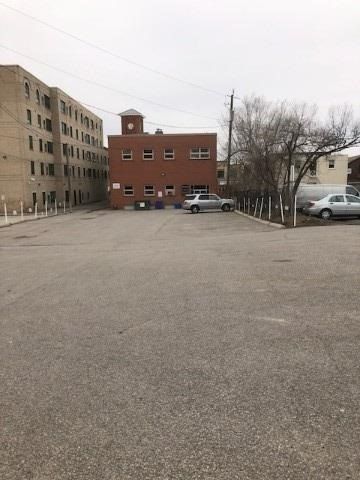 11 - 15213 Yonge St, Aurora, L4G1L8 | Image 3