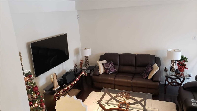 42 Bert Tait Lane, Whitchurch-Stouffville, L4A1Y3 | Image 3