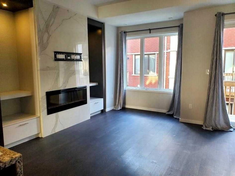 27 Genuine Lane, Richmond Hill, L4E0E5 | Image 2