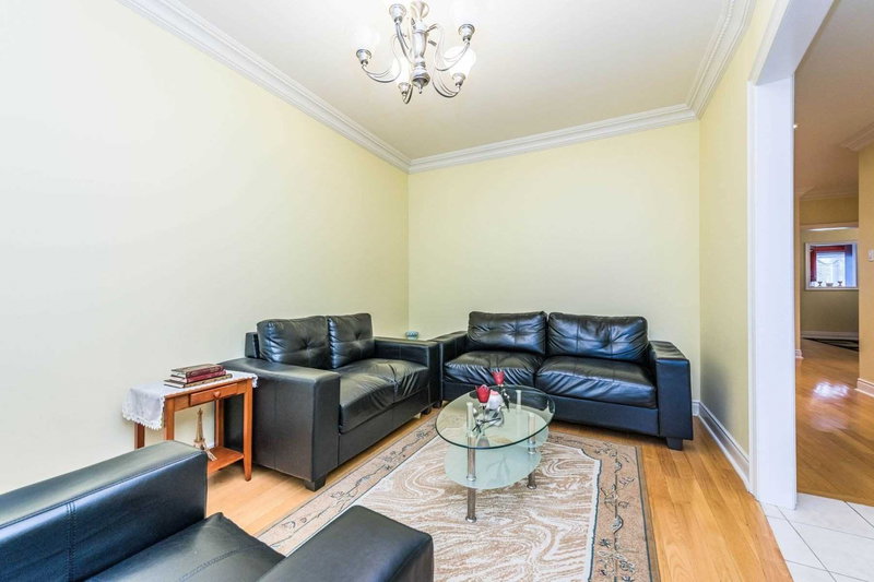 9720 Keele St, Vaughan, L6A1R6 | Image 2