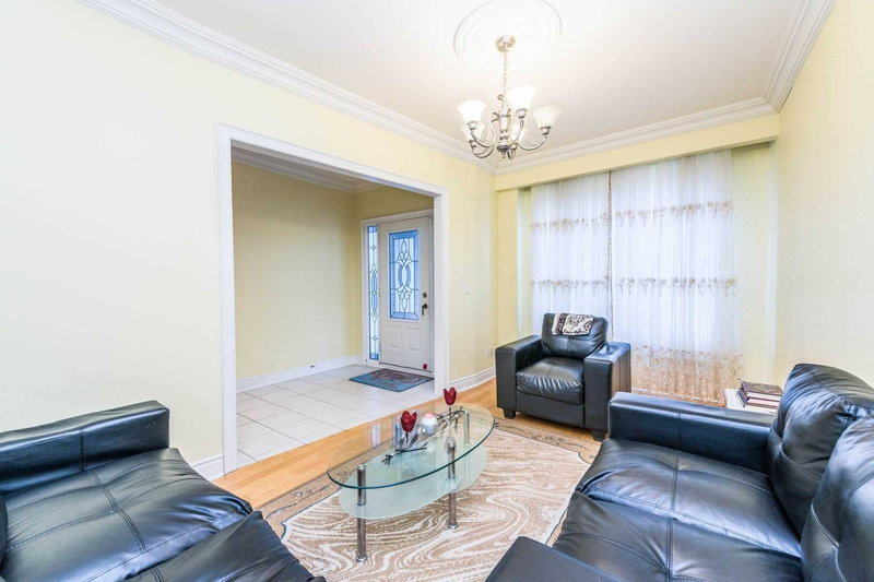 9720 Keele St, Vaughan, L6A1R6 | Image 3