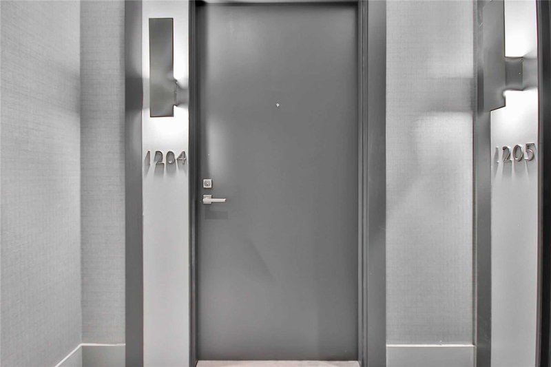 1204 - 2916 Highway 7 Rd, Vaughan, L4K0K6 | Image 2