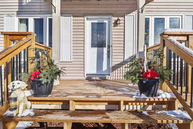 11 Hardwood Dr, Georgina, L0E1L0 | Image 3