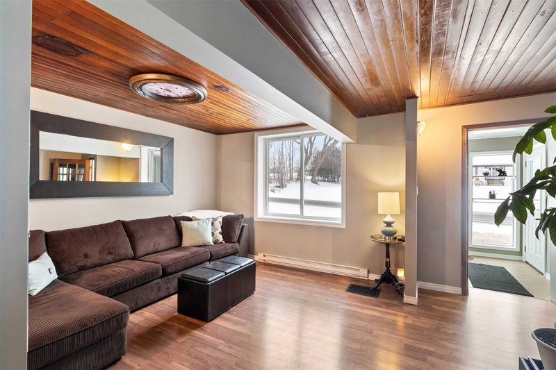 7164 Old Shiloh Rd, Georgina, L0E 1N0 | Image 2