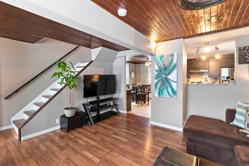 7164 Old Shiloh Rd, Georgina, L0E 1N0 | Image 3