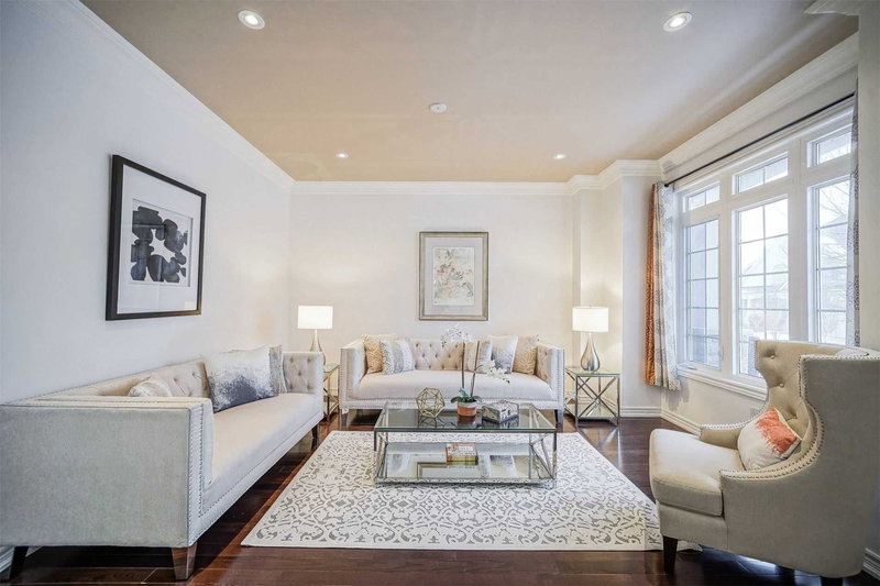 64 Glengordon Cres, Markham, L6C 0K1 | Image 2